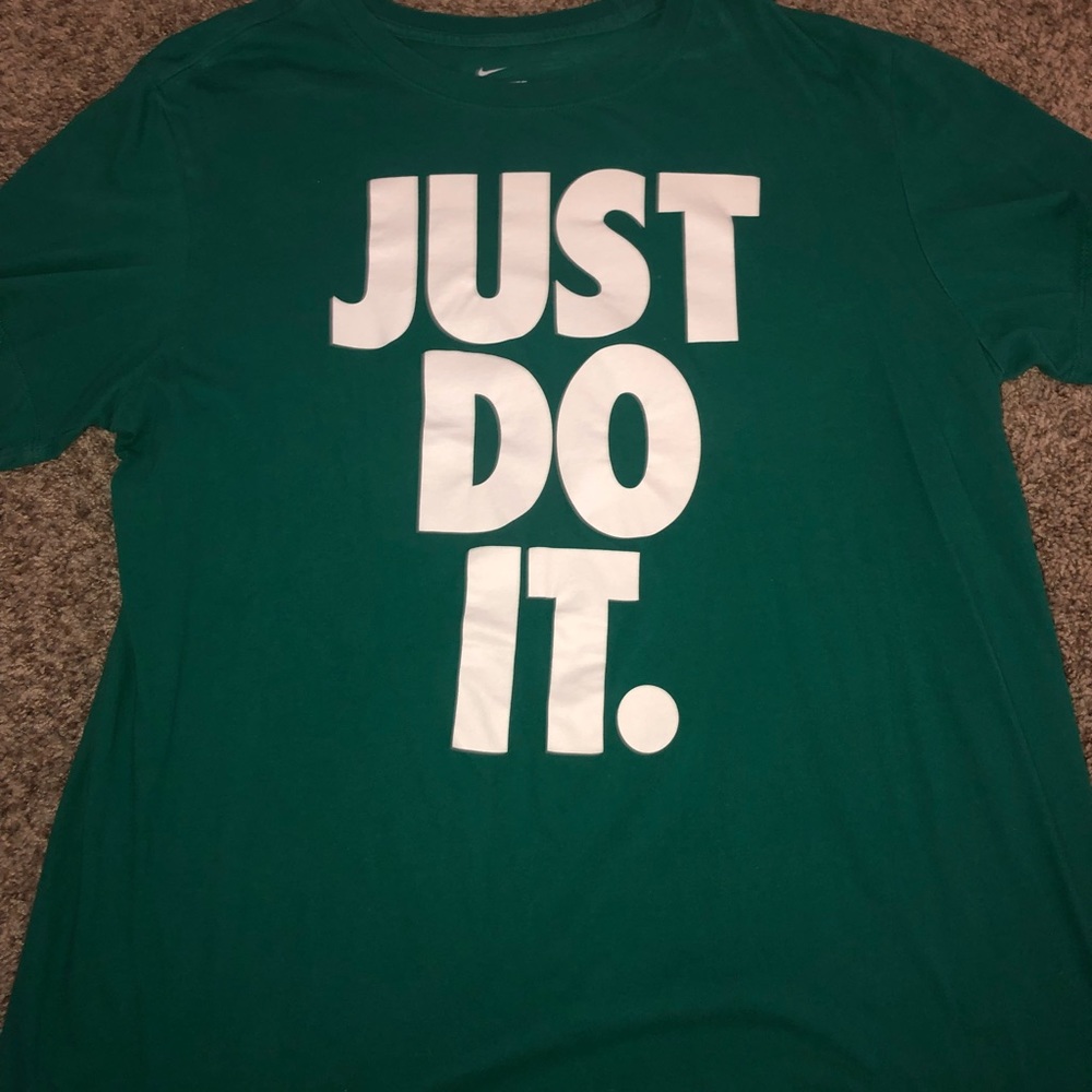 Nike T-shirt